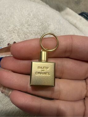 Rare Chanel bleu gold charm